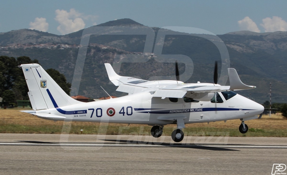 AEROPORTO COMANI,70° STORMO, SCUOLA ADDESTRAMENTO PILOTI AEREO 201° GRUPPO VOLO,LATINA SCALO,AEREI MILITARI , T-2006 A, AERONAUTICA .